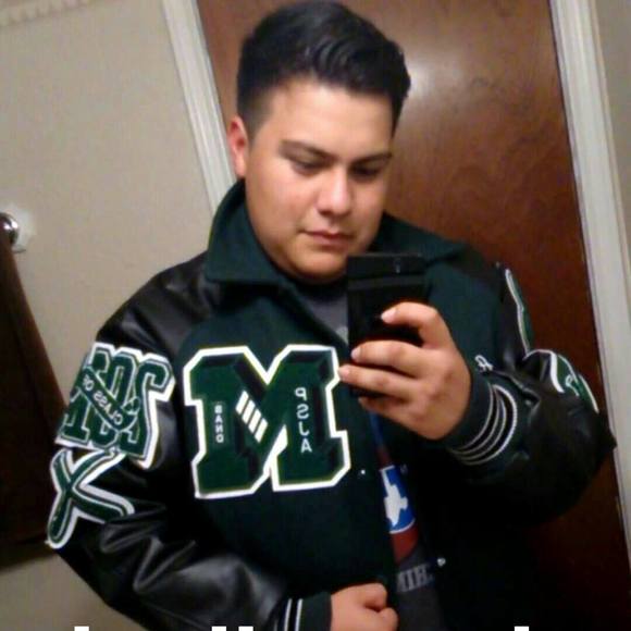 Meet your Posher, Andrew - Picture 1 of 1